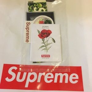 SUPREME 4 pack stickers + Poppy seeds